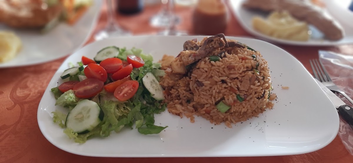 Bar Y Restaurante La Parrilla De Zúñiga Photos 2